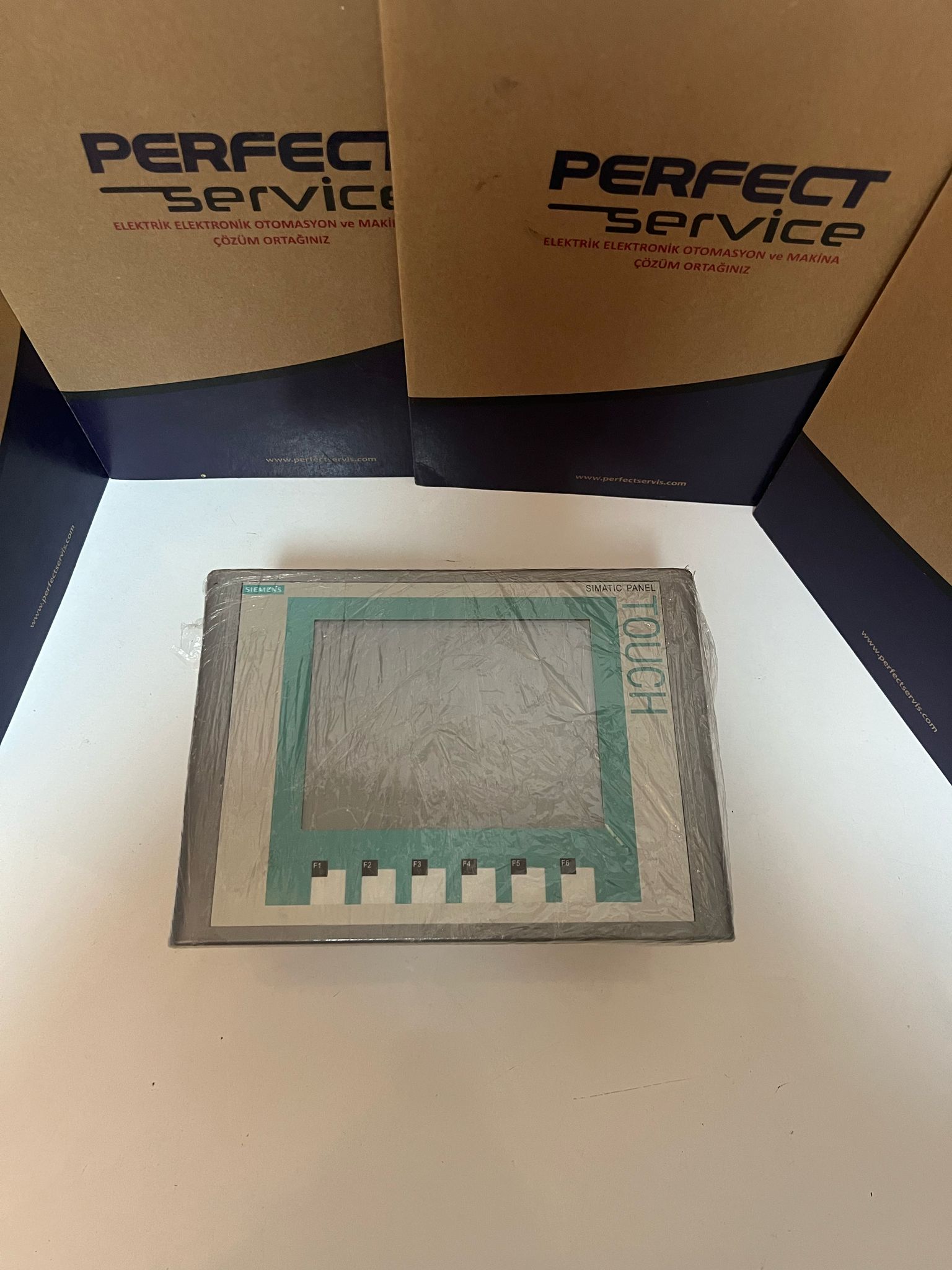 Ürün resmi: Siemens SIMATIC HMI KTP600 Basic Color PN