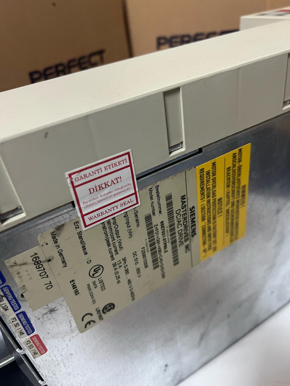 Siemens SIMOVERT MASTERDRIVES MC 6SE7021-3TP50-Z | Yüksek Performanslı AC/AC Sürücü thumbnail