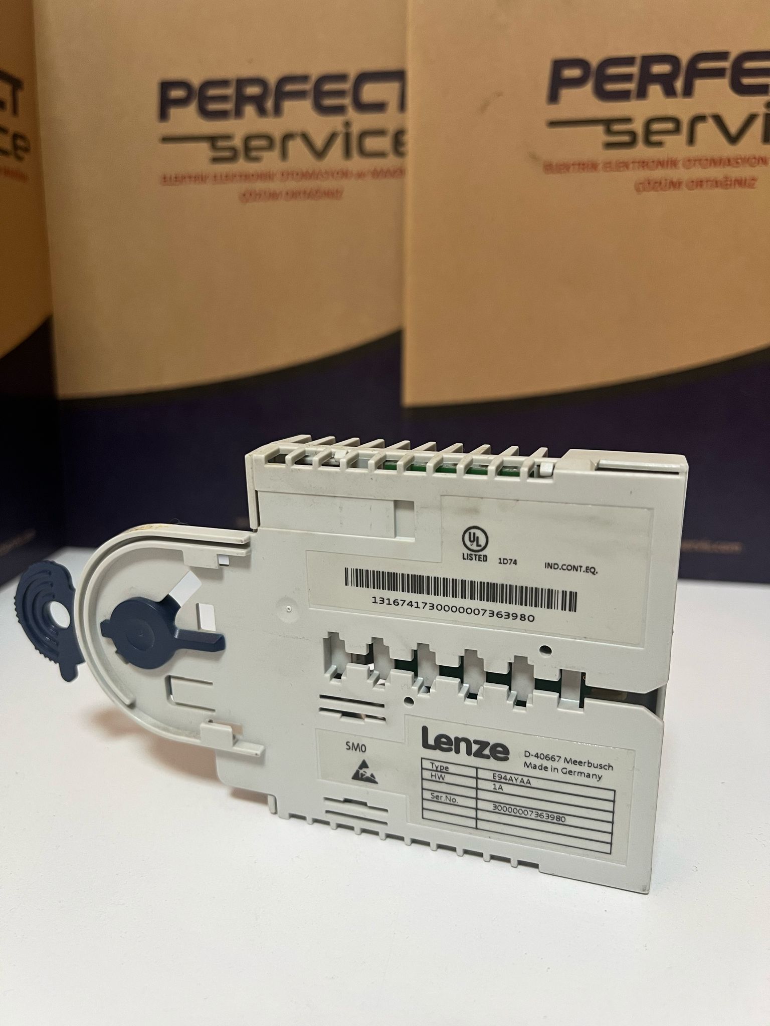 Lenze 9400 HighLine E94AYAA SM0 Güvenlik Modülü