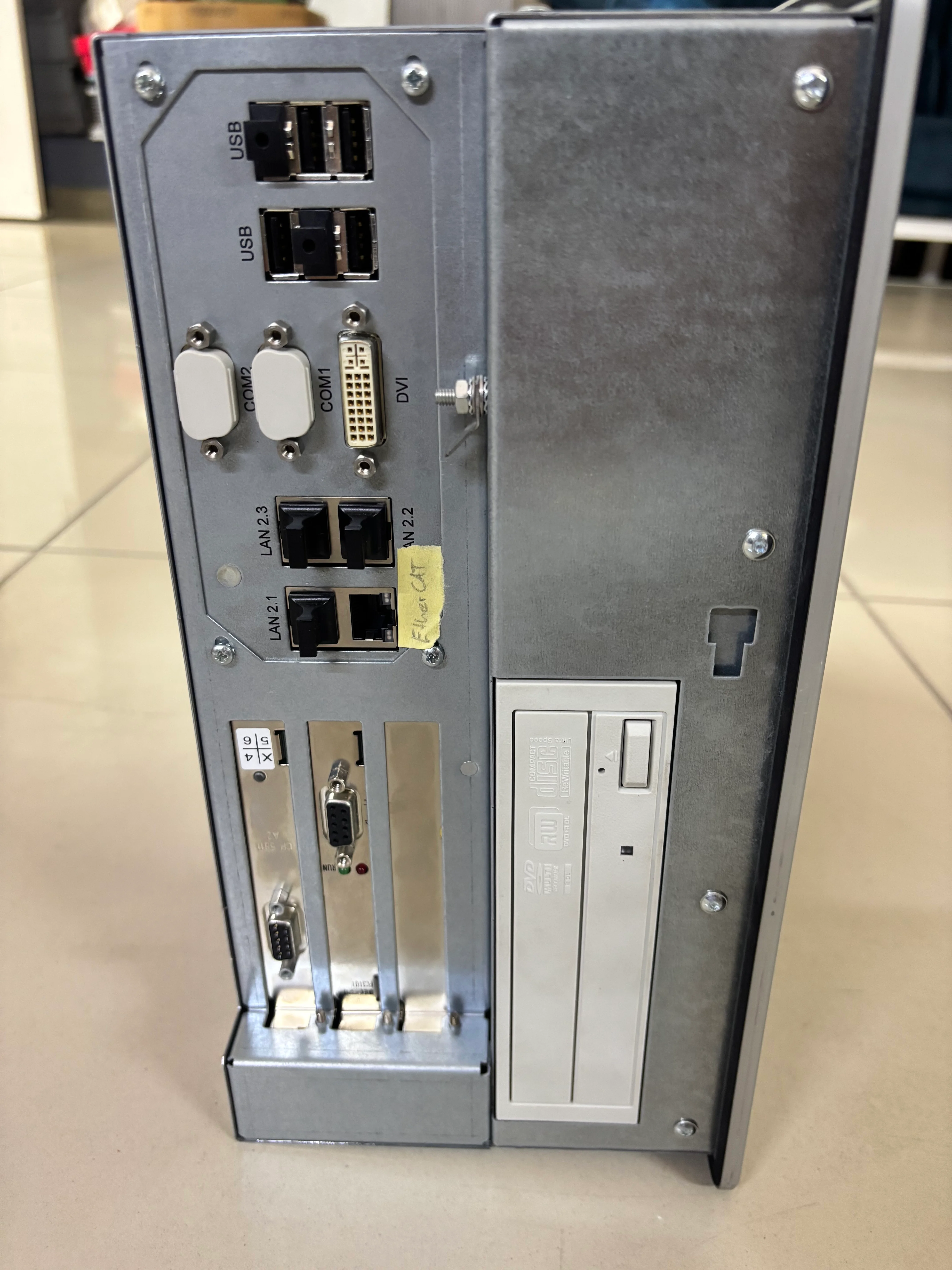 Schuler PPC-6315-DVG Endüstriyel Panel PC | 15 Dokunmatik HMI Bilgisayar thumbnail