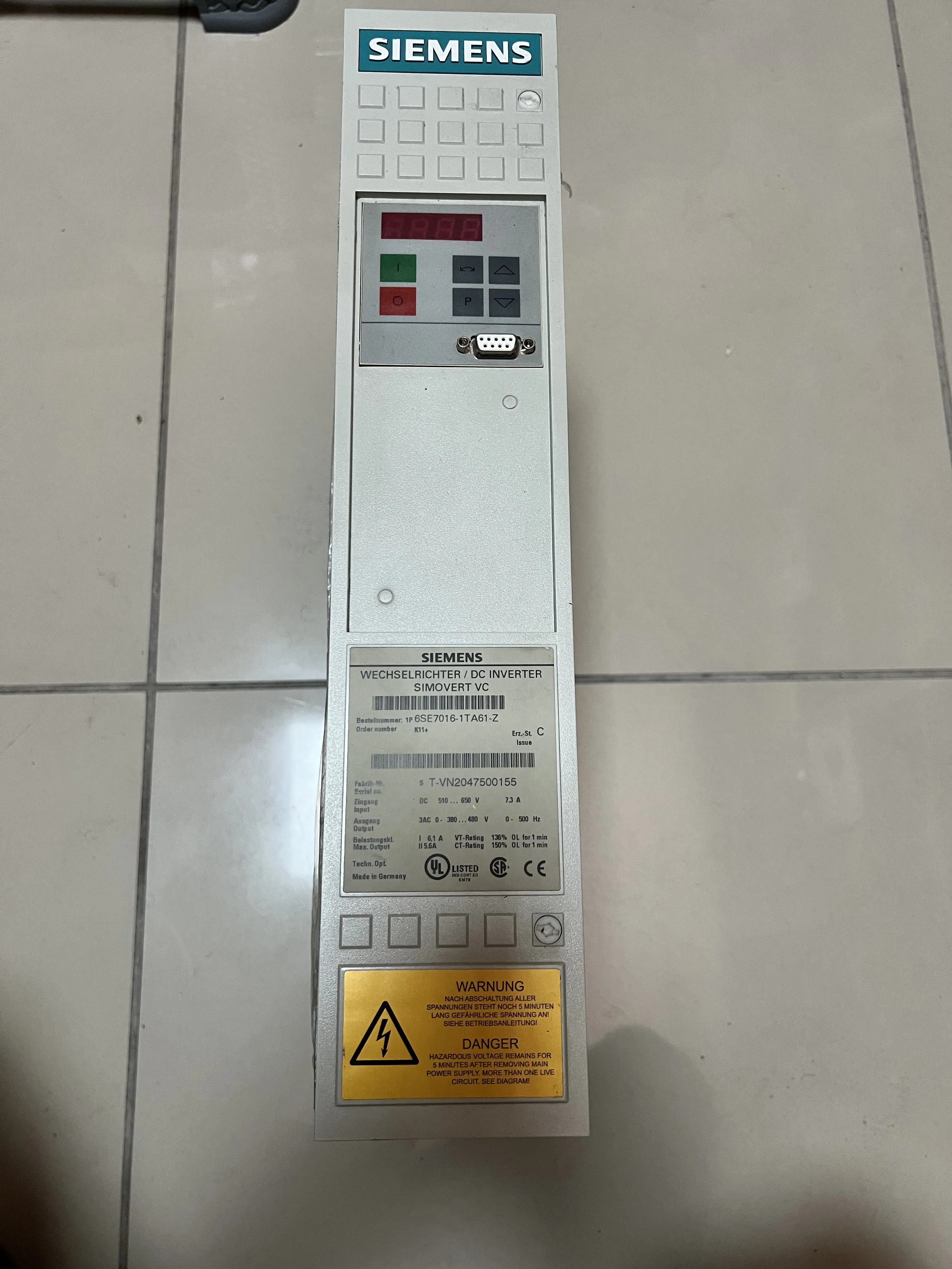Ürün resmi: Siemens 6SE7016-1TA61-Z | SIMOVERT MASTERDRIVES VC Sürücü