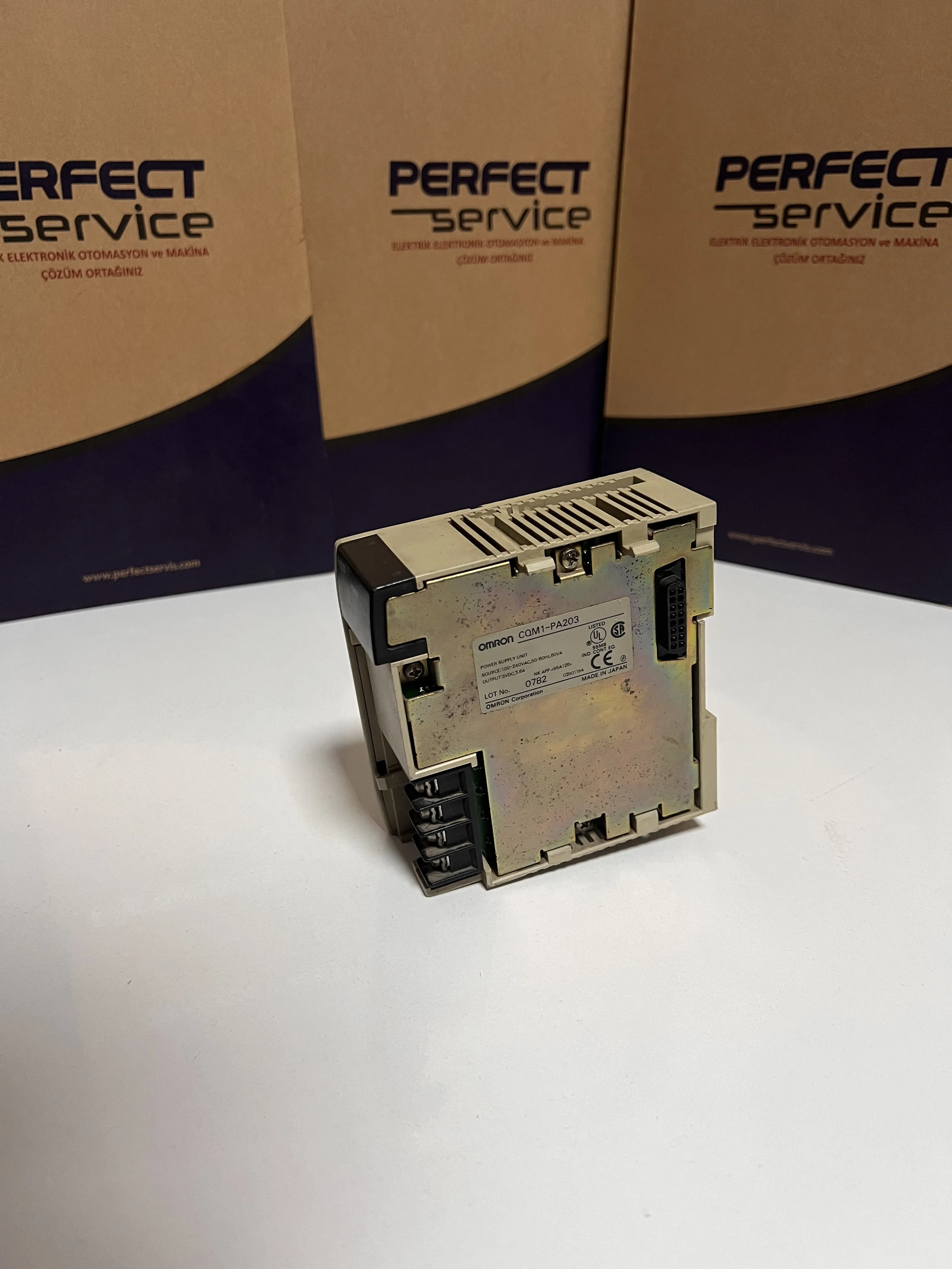 Ürün resmi: Omron CQM1-PA203 | PLC Güç Kaynağı Ünitesi