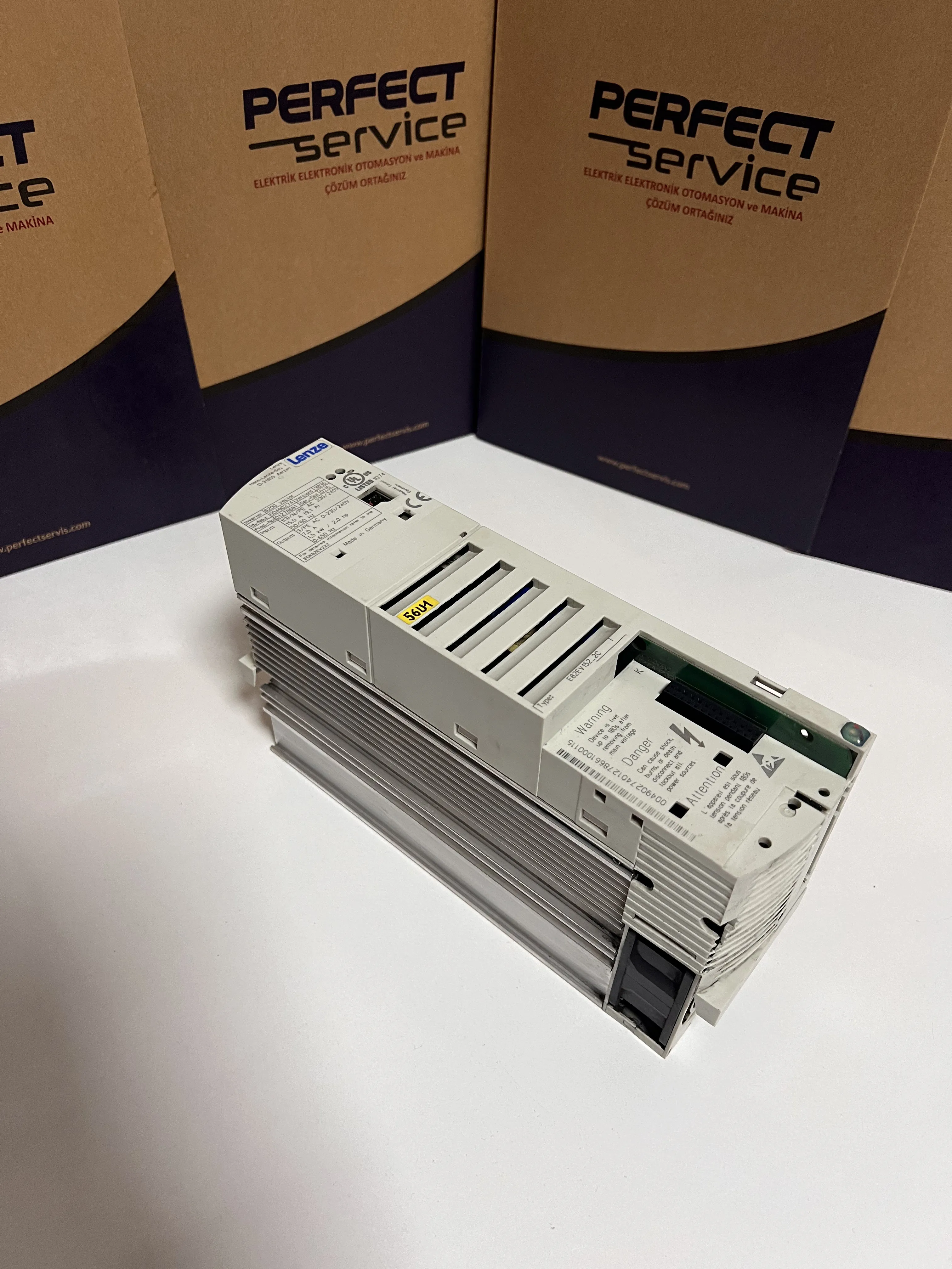 Ürün resmi: Lenze 8200 Vector 13015726 | Frekans İnvertörü AC Motor Sürücü