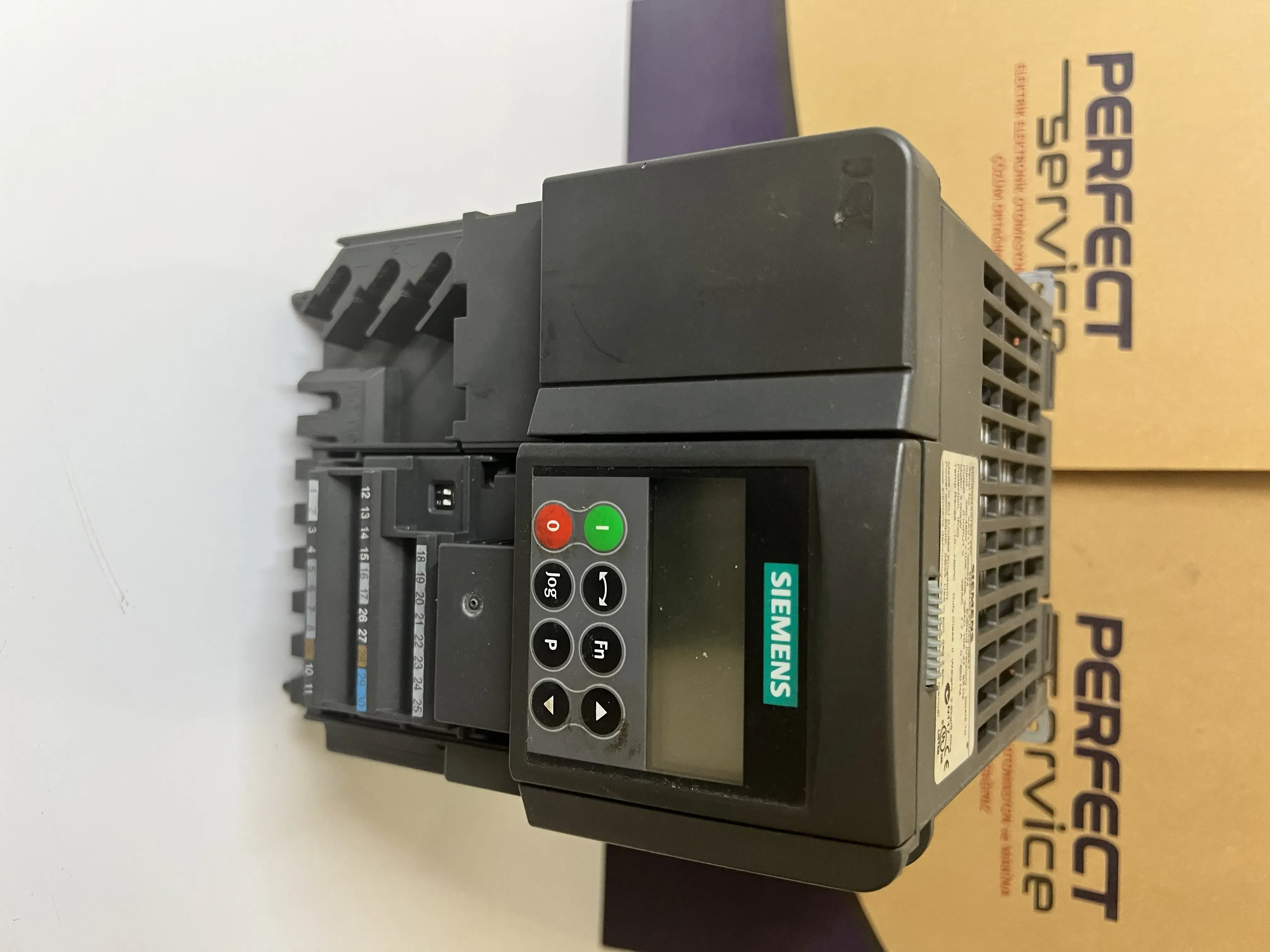 Siemens 6SE6440-2UD23-0BA1 Micromaster 440 Frekans İnverteri